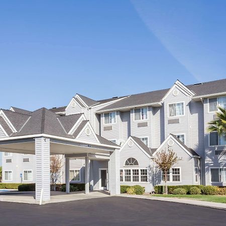 Microtel Inn&Suites Modesto Ceres Exterior foto